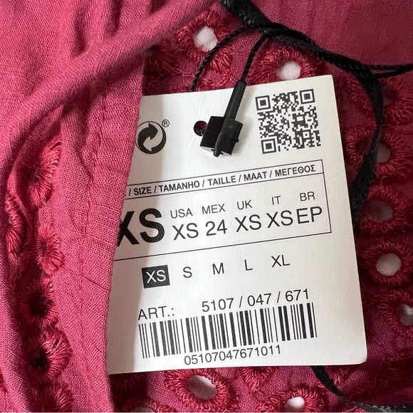 Zara Woman Eyelet Tassel Blouse Top  XS Peasant Boho Ruffle Neck NEW 667 - Picture 5 of 6